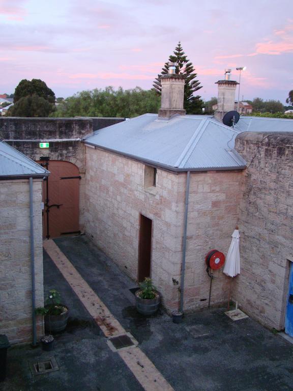 The Old Mount Gambier Gaol Hotel Bagian luar foto