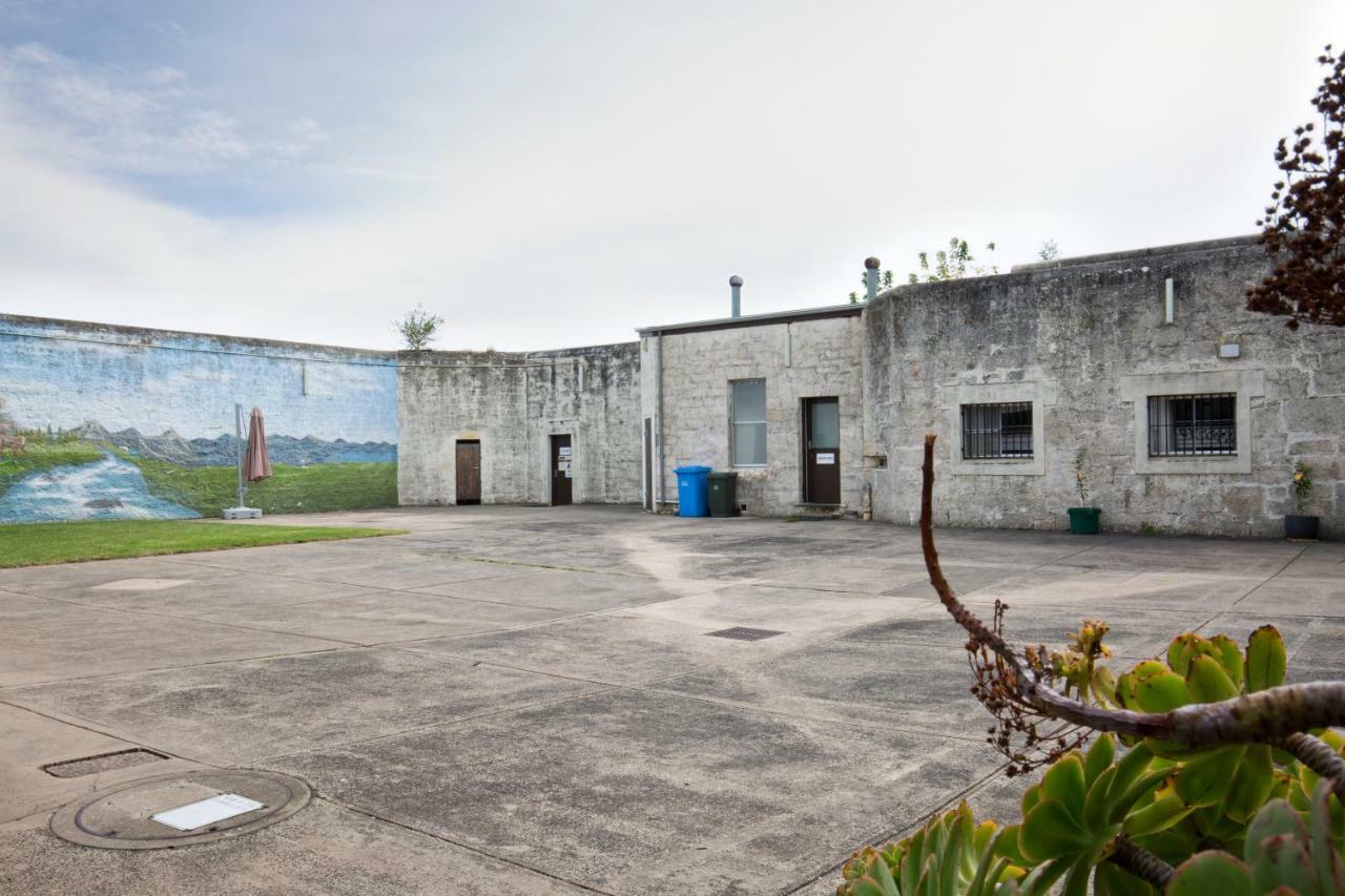 The Old Mount Gambier Gaol Hotel Bagian luar foto