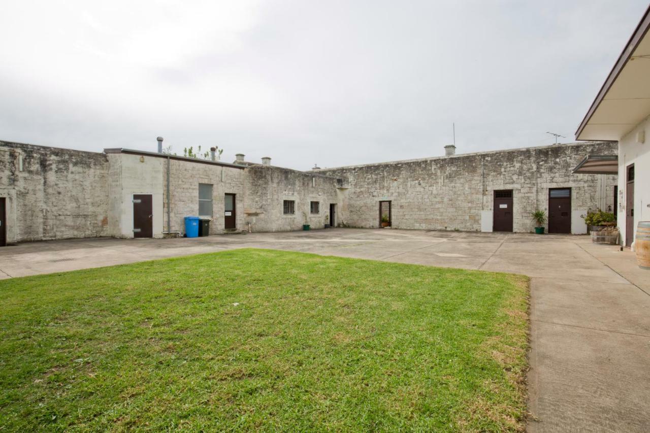 The Old Mount Gambier Gaol Hotel Bagian luar foto